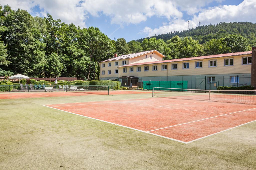 Sporthotel ヴェルニゲローデ エクステリア 写真